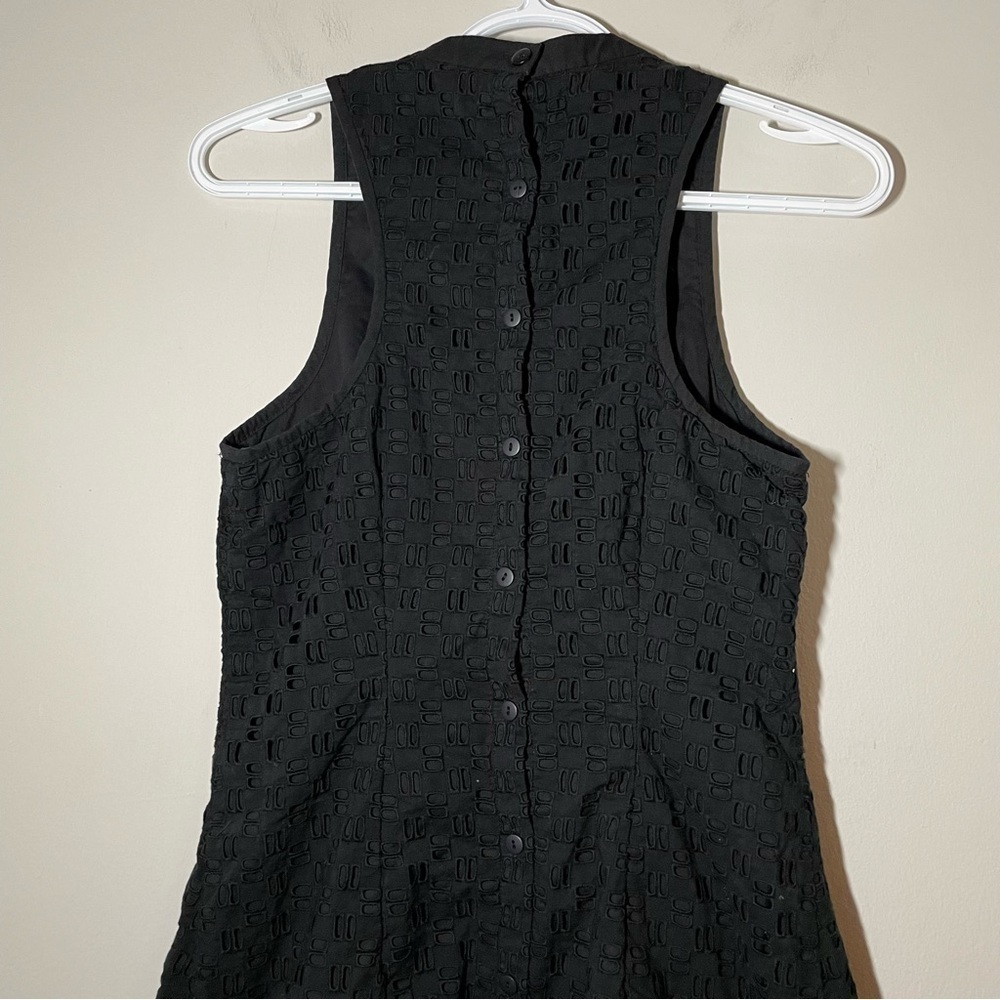 Tibi New York Black Eyelet Cotton Sleeveless Shift Dress size 2 - Picture 5 of 7